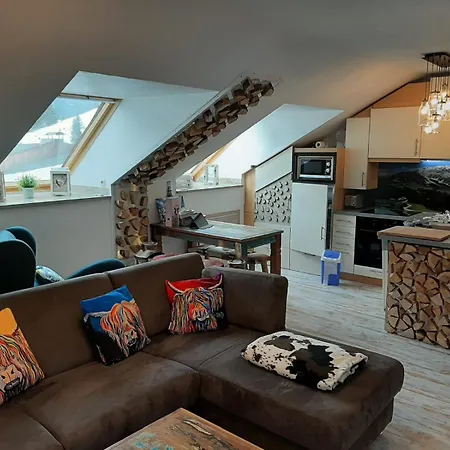 Alphorn Bergnescht Apartment *